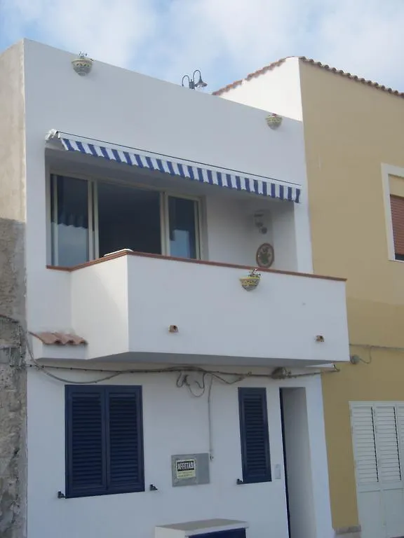 Casa vacanze Bivani sul porto vecchio LMP Italia